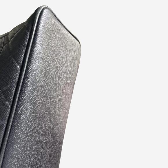 Chanel Medallion Tote Quilted Caviar Dark Navy With Silver Hardware - Picture 5 of 12